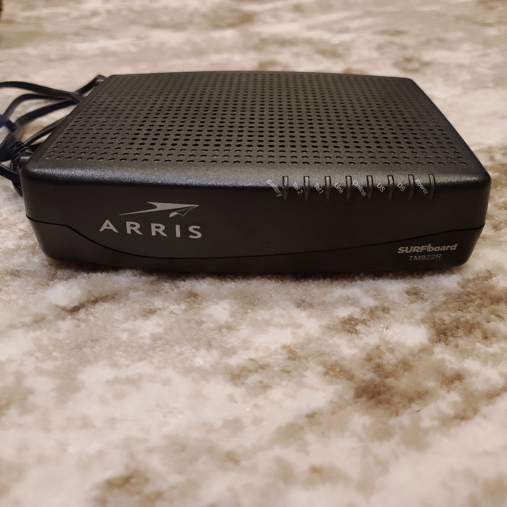 Arris SURFboard TM822R internet voice cable modem